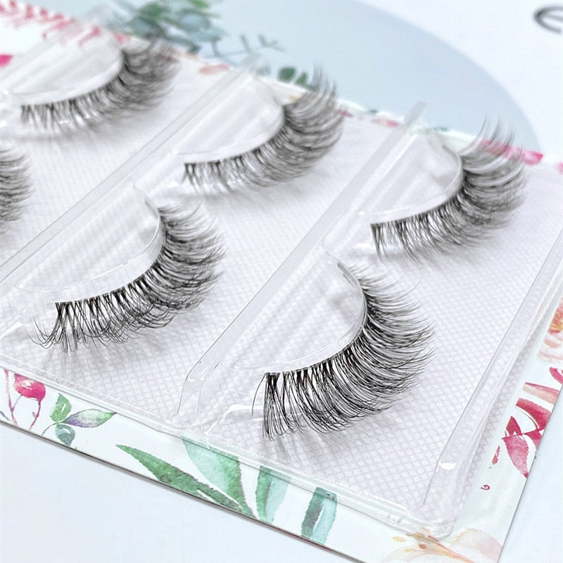 NATURAL LASHES